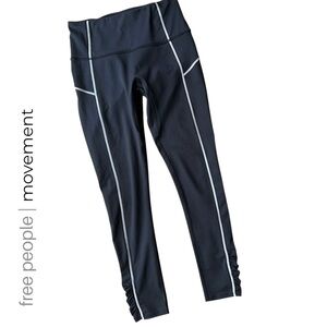 FREE PEOPLE MOVEMENT | NWOT YOU’RE A PEACH BLACK LEGGINGS HIGH RISE | X SMALL
